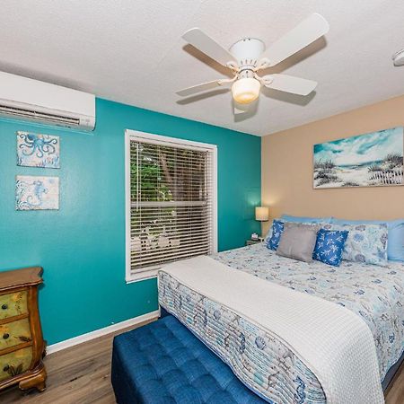 Sunset Beach Bungalow 1 St. Pete Beach Extérieur photo